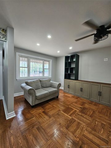 2082 Pitman Avenue, Bronx, NY 10466