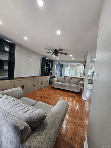 2082 Pitman Avenue, Bronx, NY 10466