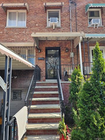 2082 Pitman Avenue, Bronx, NY 10466