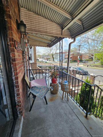 2082 Pitman Avenue, Bronx, NY 10466