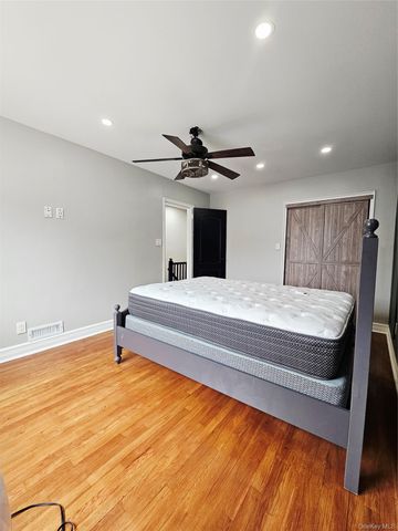 2082 Pitman Avenue, Bronx, NY 10466