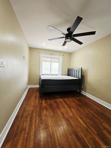 2082 Pitman Avenue, Bronx, NY 10466