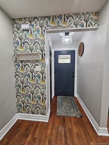 2082 Pitman Avenue, Bronx, NY 10466