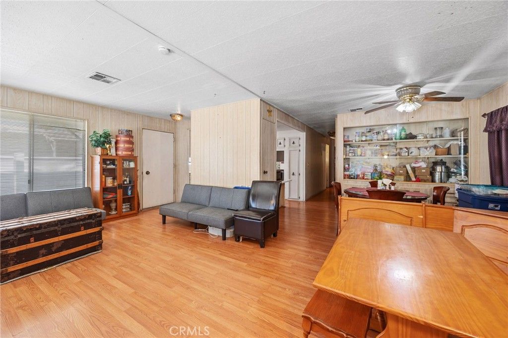 Image 6 of property listing at 471 Santa Clara, Hemet, CA 92543