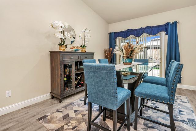 9414 Woodland Ridge Lane, Shafter, CA 93263