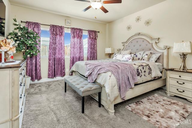 9414 Woodland Ridge Lane, Shafter, CA 93263