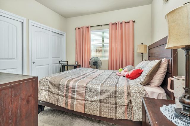 9414 Woodland Ridge Lane, Shafter, CA 93263