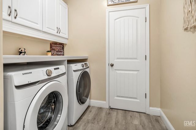 9414 Woodland Ridge Lane, Shafter, CA 93263