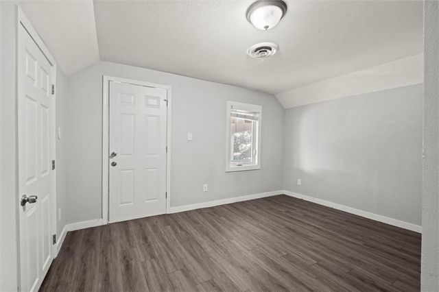 520 Sandusky Avenue, Kansas City, KS 66101