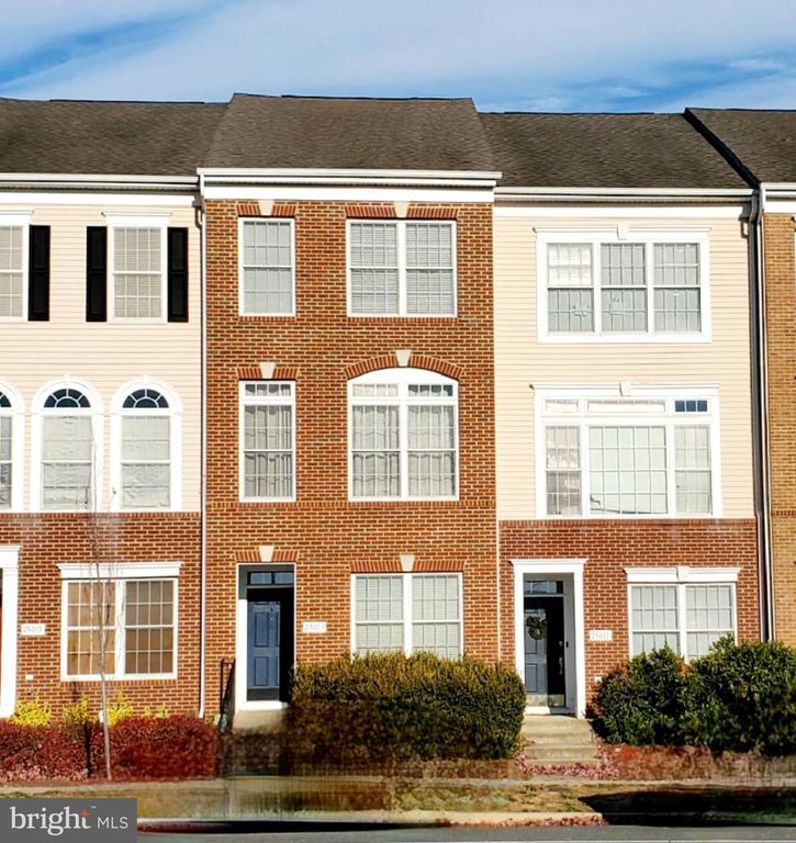 25013 RIDING CENTER DR, Chantilly, VA 20152