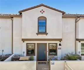 16249 Lumia Way, Fontana, CA 92336