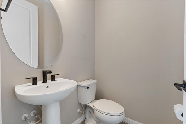 2147 Appleton Circle N, Oakland Park, FL 33309