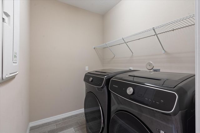 2147 Appleton Circle N, Oakland Park, FL 33309