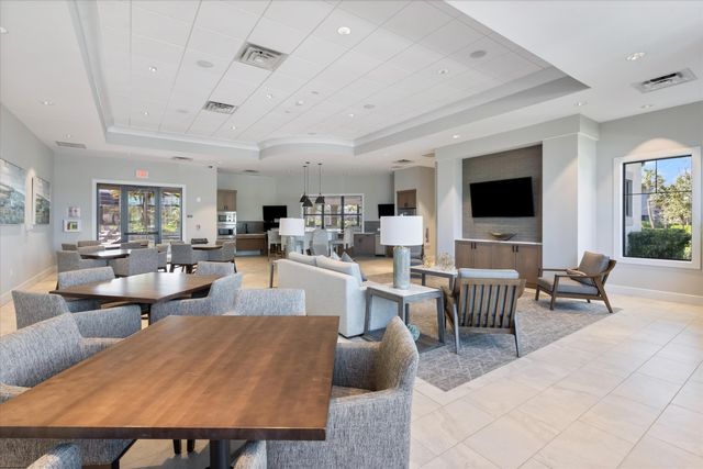 2147 Appleton Circle N, Oakland Park, FL 33309