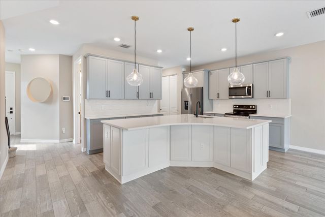 2147 Appleton Circle N, Oakland Park, FL 33309