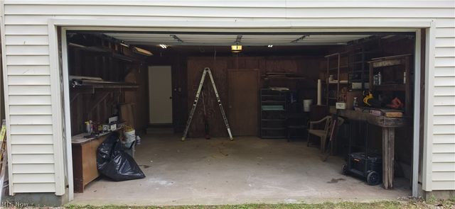 5170 State Route 821, Whipple, OH 45788