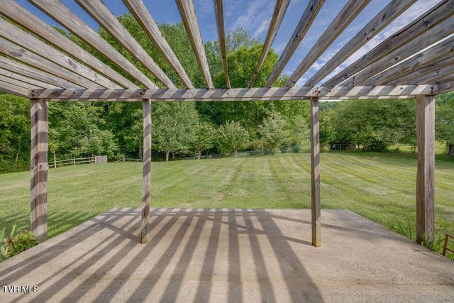 1710 Mcclellan Drive, Johnson City, TN 37604