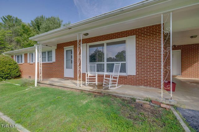 1710 Mcclellan Drive, Johnson City, TN 37604