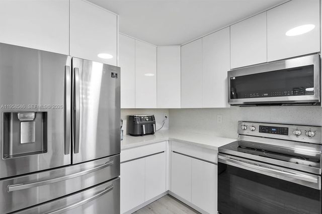 342 NW 114th Ave 9-106, Sweetwater, FL 33172