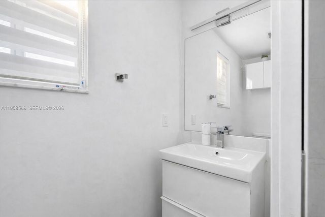 342 NW 114th Ave 9-106, Sweetwater, FL 33172