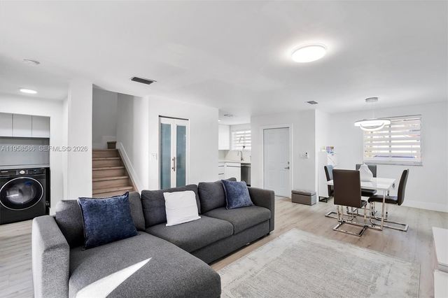 342 NW 114th Ave 9-106, Sweetwater, FL 33172