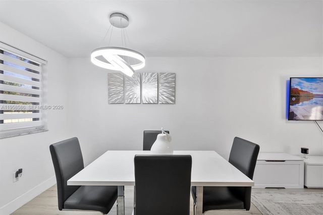 342 NW 114th Ave 9-106, Sweetwater, FL 33172