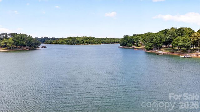 1390 Langdon Road, Sherrills Ford, NC 28673