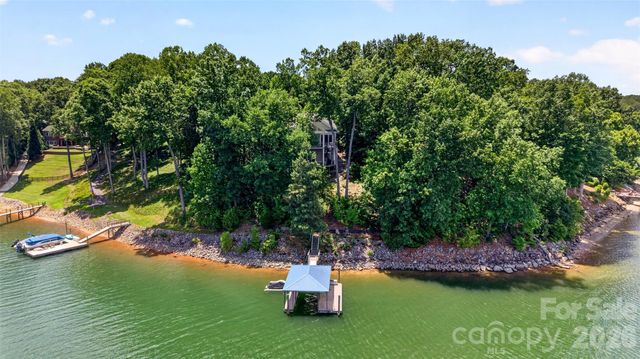 1390 Langdon Road, Sherrills Ford, NC 28673