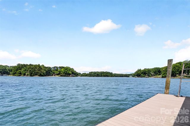 1390 Langdon Road, Sherrills Ford, NC 28673