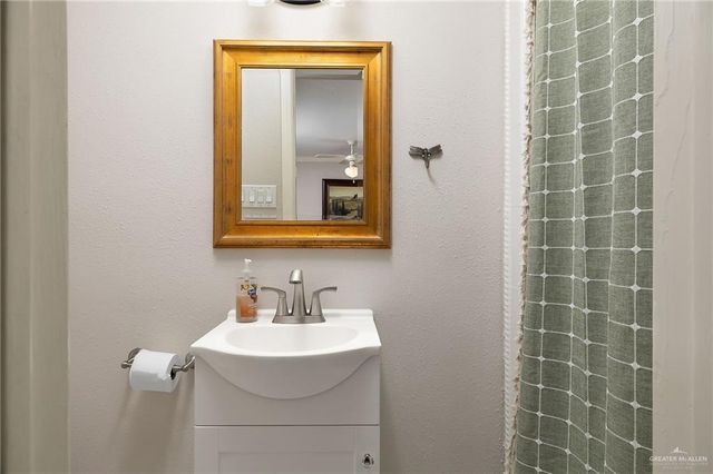 1504 Mckee Drive, Edinburg, TX 78539