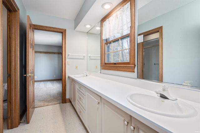 1215 N Mulberry Lane, Vincennes, IN 47591