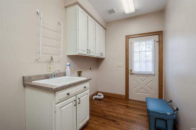 1215 N Mulberry Lane, Vincennes, IN 47591