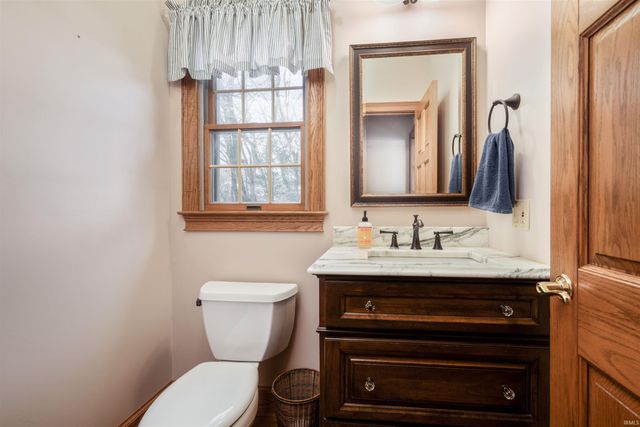 1215 N Mulberry Lane, Vincennes, IN 47591