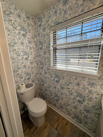 1302 Sandlewood, Hattiesburg, MS 39402