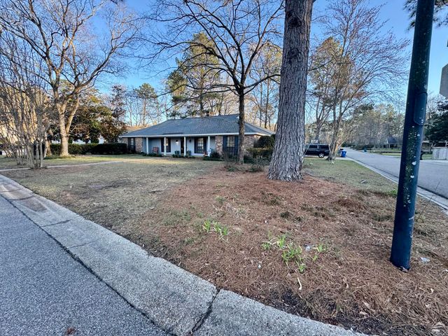 1302 Sandlewood, Hattiesburg, MS 39402