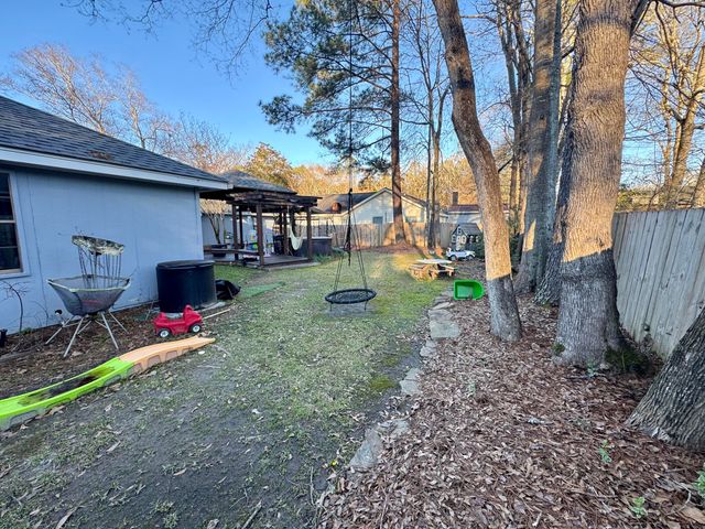 1302 Sandlewood, Hattiesburg, MS 39402