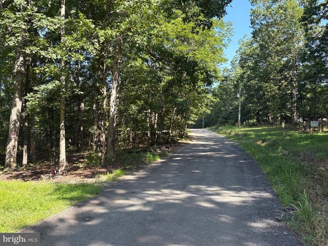 23 TAYLOR RD, Louisa, VA 23093