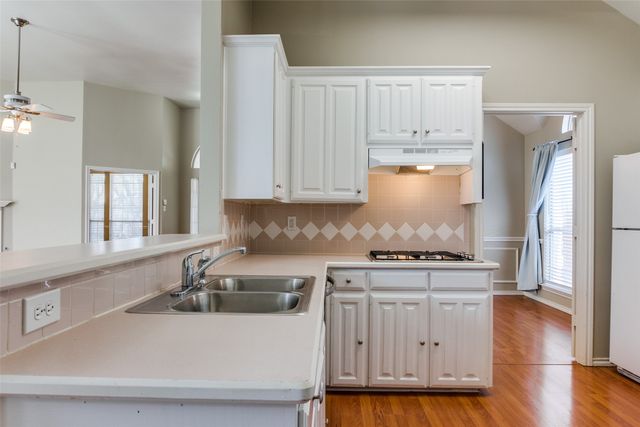 3940 Stockton Lane, Dallas, TX 75287