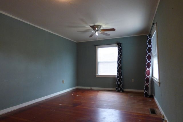 116 NE Evelyn Avenue, Grants Pass, OR 97526