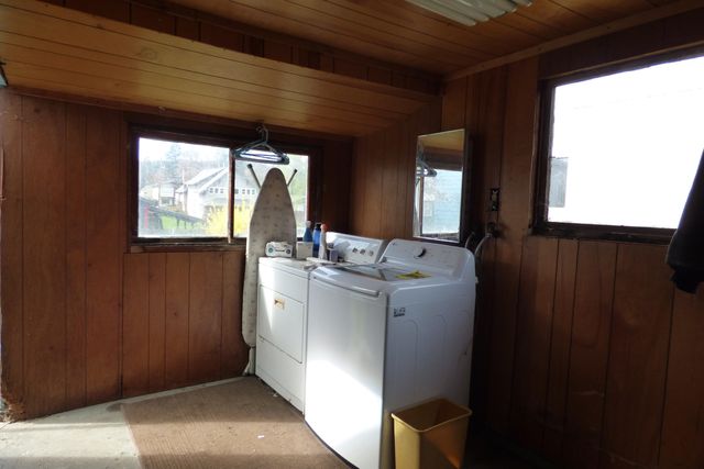 116 NE Evelyn Avenue, Grants Pass, OR 97526