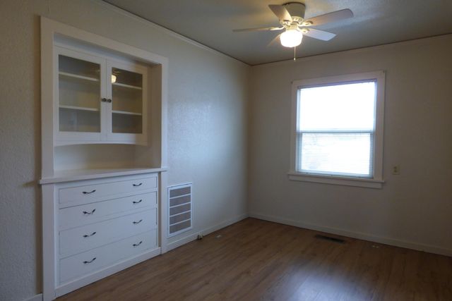 116 NE Evelyn Avenue, Grants Pass, OR 97526