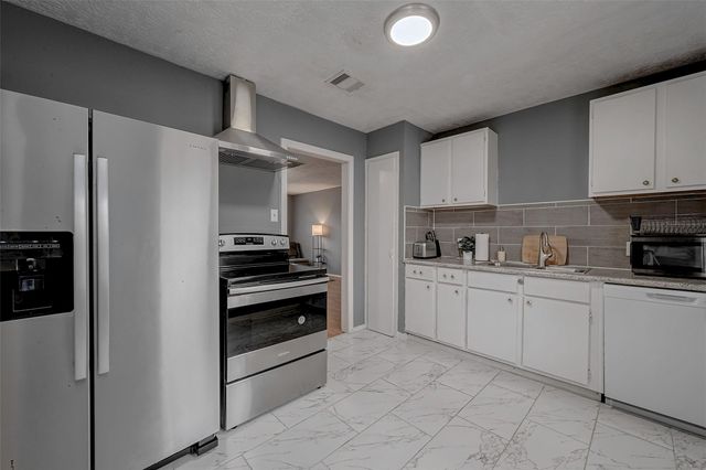 7523 Roswell Street, Houston, TX 77022