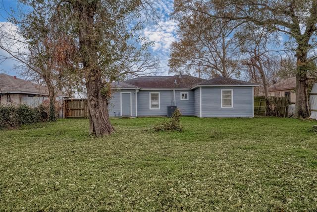 7523 Roswell Street, Houston, TX 77022