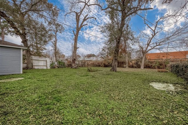 7523 Roswell Street, Houston, TX 77022