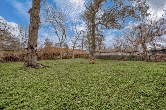 7523 Roswell Street, Houston, TX 77022