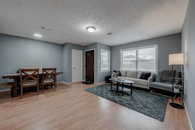 7523 Roswell Street, Houston, TX 77022