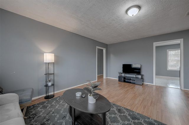 7523 Roswell Street, Houston, TX 77022