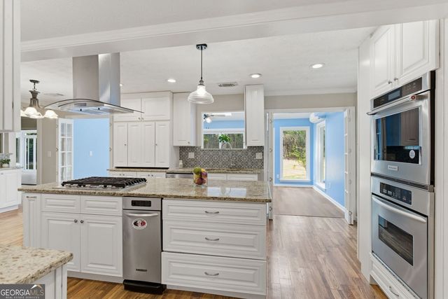 415 Saddle Creek Circle, Roswell, GA 30076