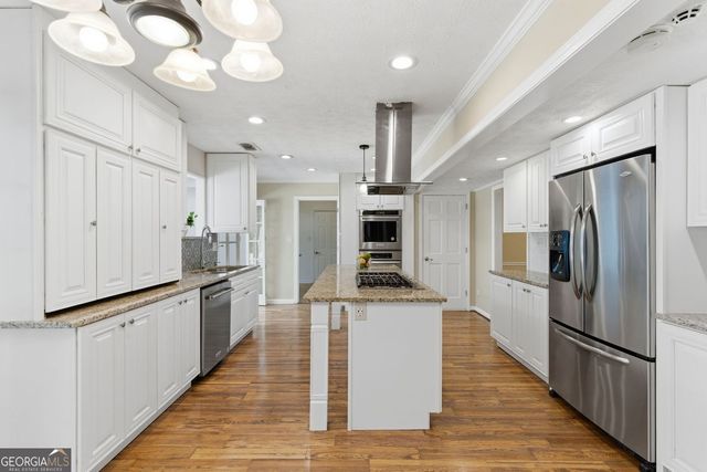 415 Saddle Creek Circle, Roswell, GA 30076