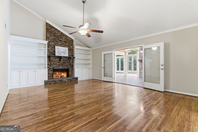 415 Saddle Creek Circle, Roswell, GA 30076